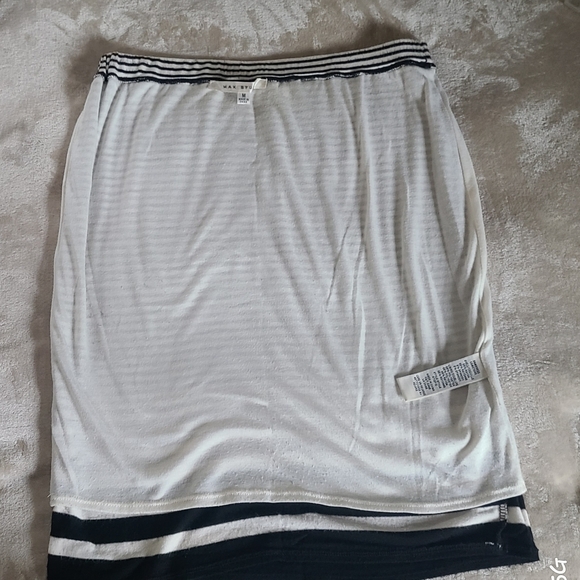 Max Studio lined skirt - Picture 2 of 4